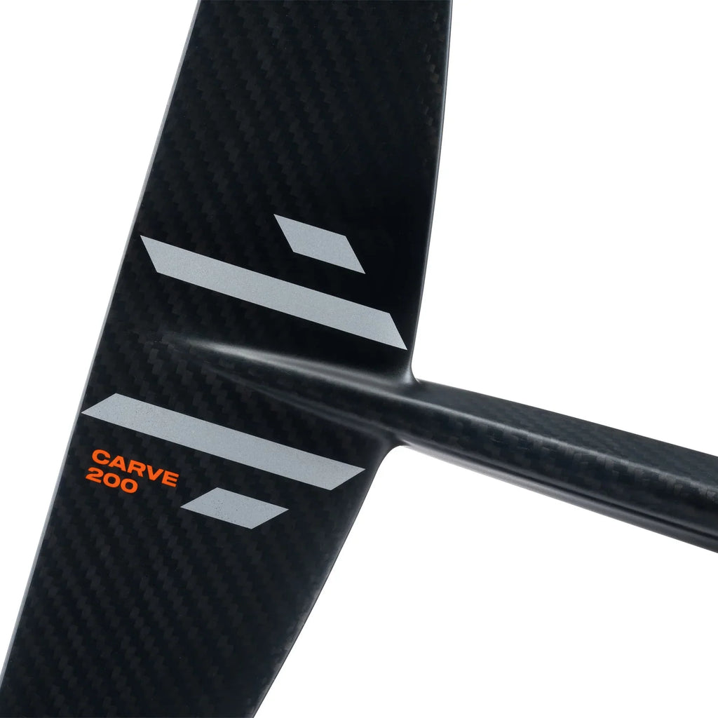 2025 Slingshot One-Lock Carve Tail 200